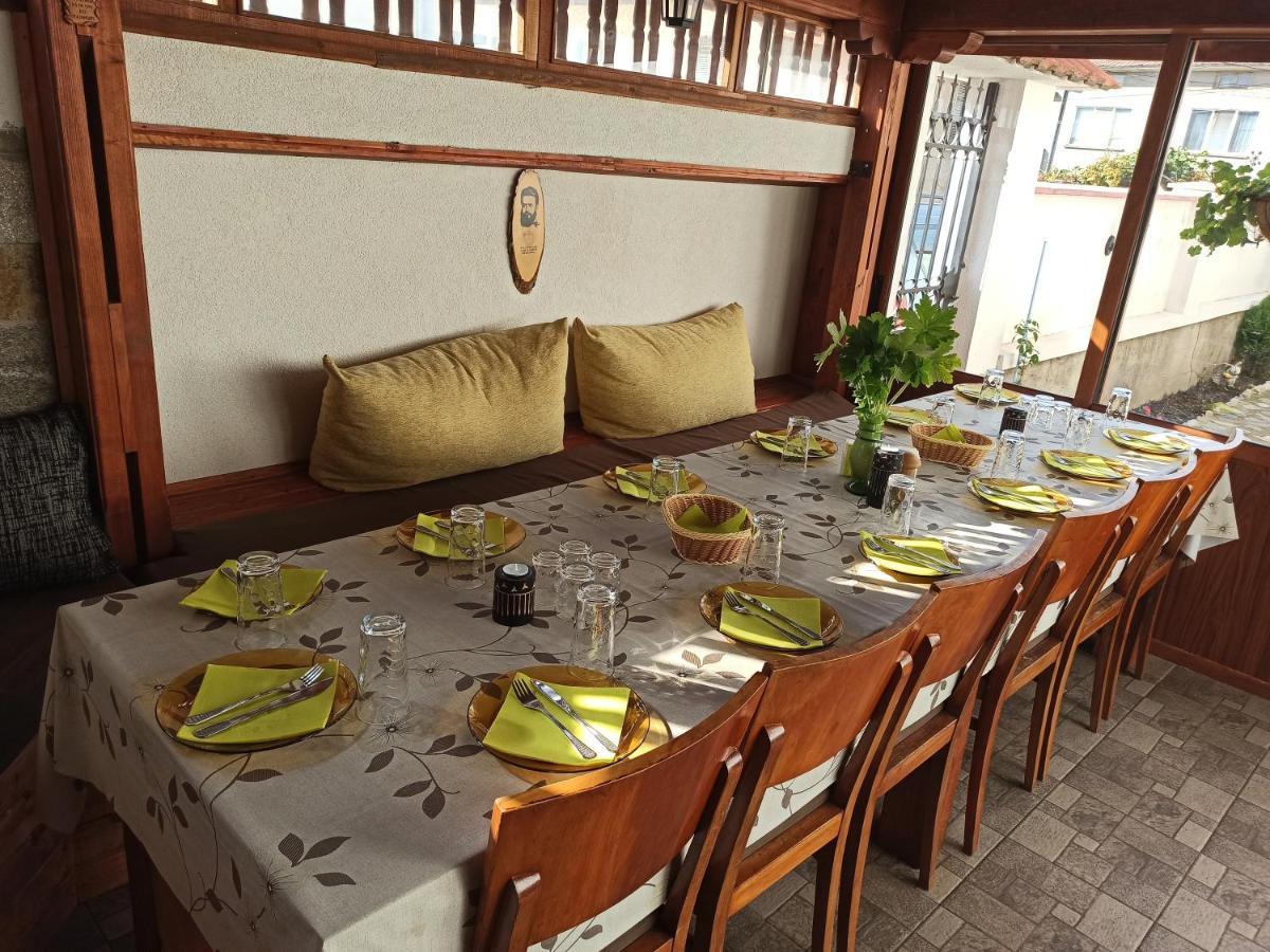 Guest House Ganovi كالوفر المظهر الخارجي الصورة