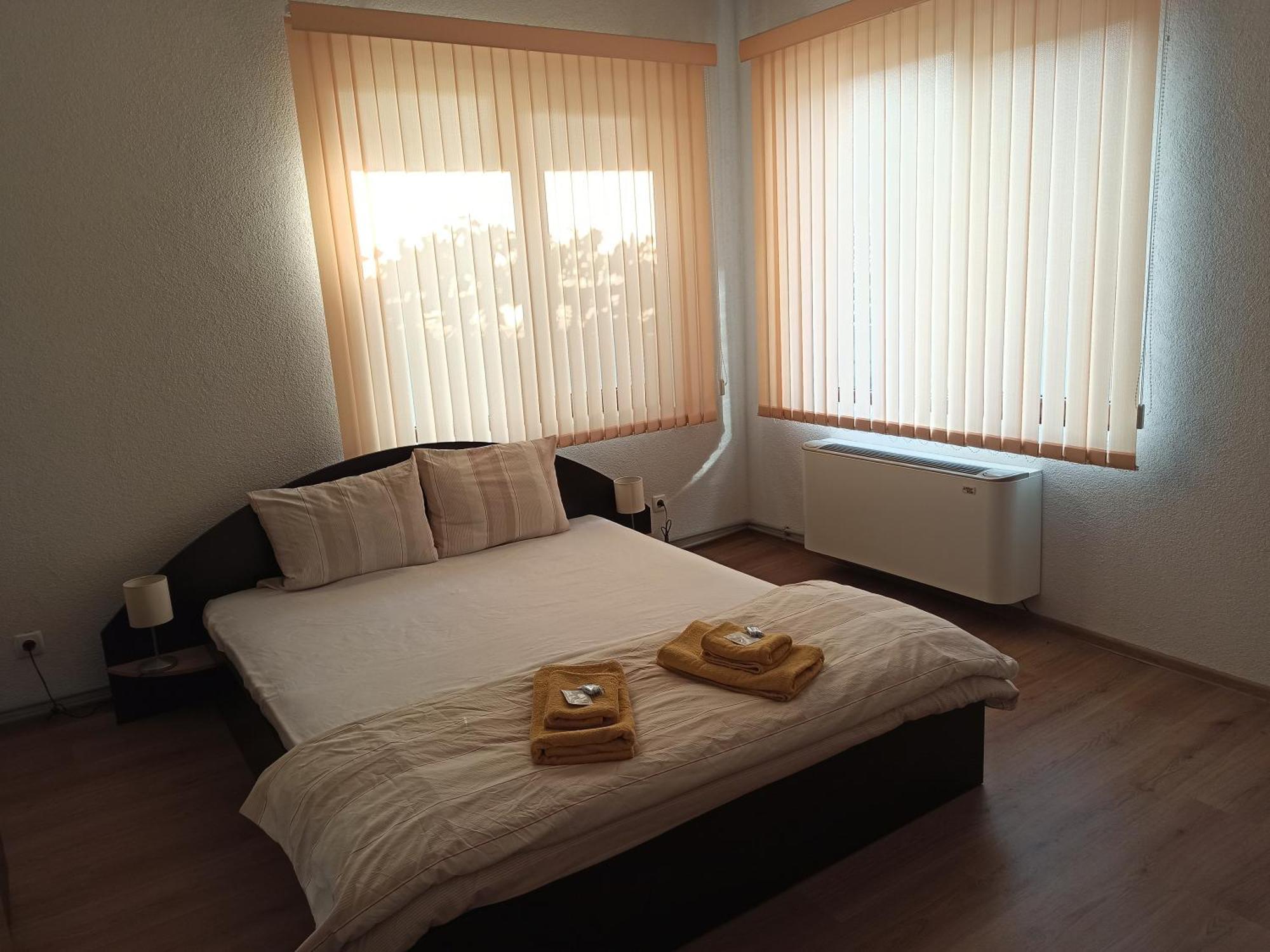 Guest House Ganovi كالوفر الغرفة الصورة
