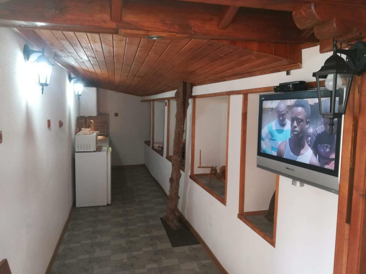 Guest House Ganovi كالوفر المظهر الخارجي الصورة